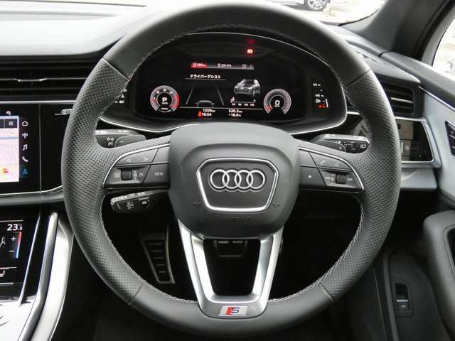 �X�C�b�`���̃I�[�g���C�g��W���������Ă���܂��B���̖͂��邳�ɉ����Ď����Ń��C�g�̓_�������Ă���܂��B�g���l���������������s�����ɂ��֗��ȑ����ł��B