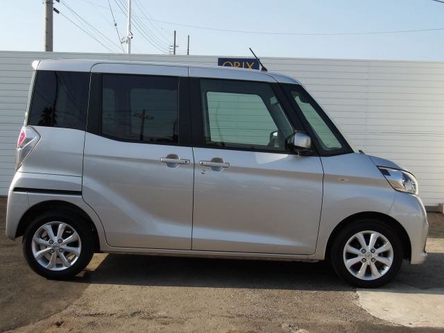 車両画像30