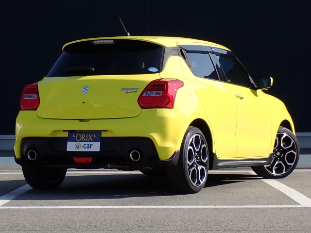 �I���b�N�X�F�蒆�ÎԂ͌��I�����㎿�Ȏ��q�݂̂����͂��v���܂��B�S�ԂɃv���̐E�l�ɂ��O�ꂵ�����O���̐��|�A�����グ�������{���Ă���܂��B