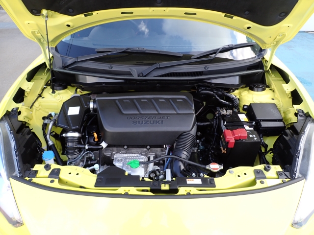 �G���W�����[�������ꂢ�ł���B�@�֋@�\�n���ǍD�ł��B�[�ԑO�ɓ_���������s���܂��B�G���W���I�C���E�I�C���t�B���^�[�E�G�A�R���t�B���^�[�E���C�p�[�S���͕K�������v���܂��B