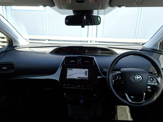 �C���p�l�摜�ɂȂ�܂��B�I���b�N�X�F�蒆�ÎԂ͑S�ԊӒ菑�t���B�������AIS�̌�����S�ԗ��Ɏ��{��1�䂲�Ƃɕ]���_�̂����F�菑�̔��s���s���Ă���܂��B