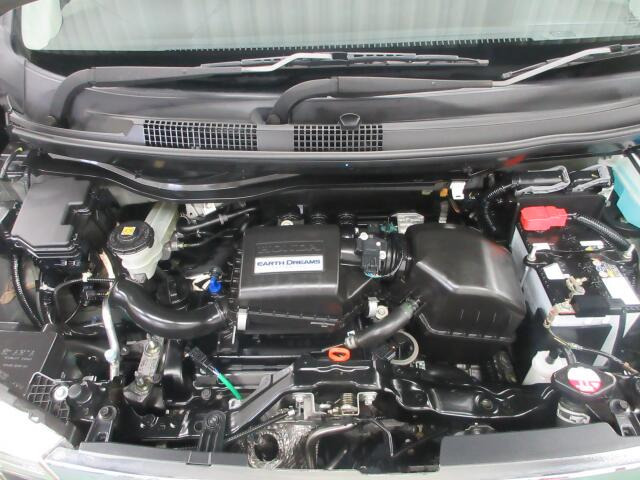 �G���W�����[�����Y��Ɏd�オ���Ă���܂��B �c�Ǝ��Ԃ�10���`18���܂ŁA���T���j������x���ƂȂ��Ă���