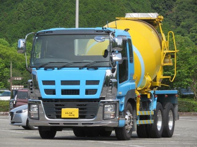 ギガ　９．９ｔ　コンクリートミキサー