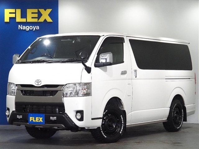 ハイエースバン　４ＷＤ　５Ｄ２．８ＤＴスーパーＧＬダークプライム