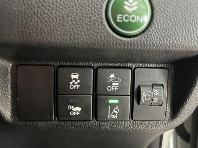 車両画像30