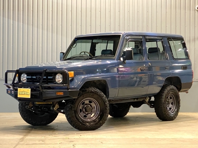 ランドクルーザーバン　７０　ＬＸ