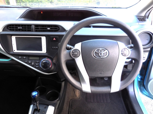 �R���p�N�g�ŉ^�]���₷���^�]�ȁ􏗐���^�]�ɕs����ȕ��͂������A���N�����^�]���₷��1��ł���