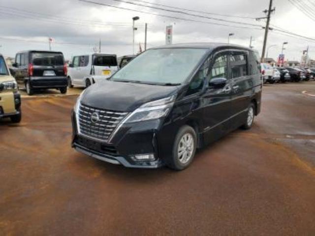 セレナ　Ｓハイブリッド　４ＷＤ　ハイウェイスター　Ｖ