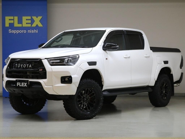 ハイラックス　４ＷＤ　４ドア２．４Ｚ　ＧＲスポーツディーゼルタ