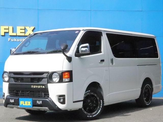 ハイエースバン　２ＷＤ　５Ｄ２．８ＤＴスーパーＧＬダークプライム