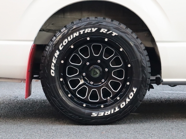 �A���p�C��12.8�^�t���b�v�_�E�����j�^�[��������