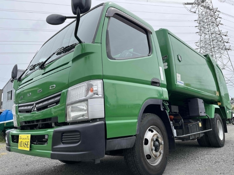 キャンター　３．２５ｔ積み巻込み式パッカー車