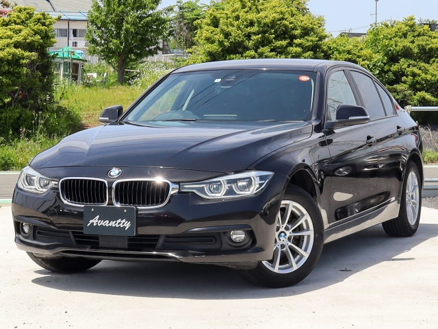 ３シリーズ　セダン　３２０ｄ