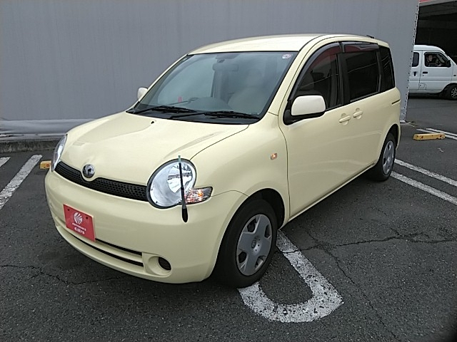 シエンタ　１５００　１．５Ｘ　５ドア　ＣＶＴ　２Ｗ
