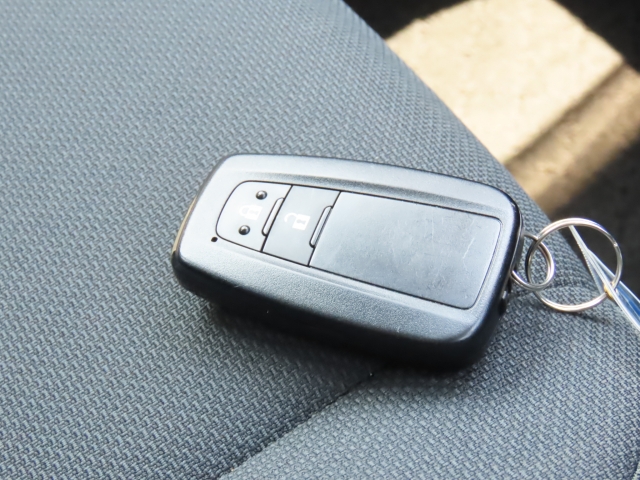 �L�[���|�P�b�g�ɓ��ꂽ�܂܂ł��G���W���n�m�^�n�e�e�A�h�A�{���^�J���\���֗��ȃX�}�[�g�L�[�t�ł���