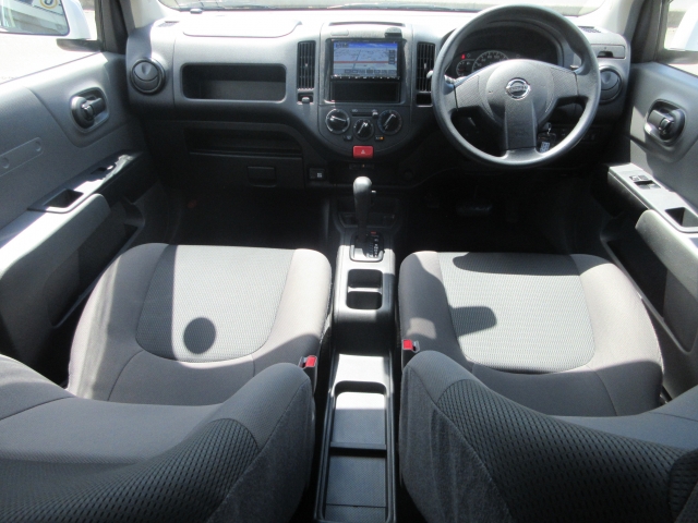 ���O���̐��|�E�{�f�B�R�[�e�B���O��CAR�N���[�j���O���Ǝ҂��{�H�������܂��̂ő�ϐ����B�I���b�N�X�����Ԃł݂͂Ȃ��܂ɉ��K�ȃh���C�u�����񑩁B