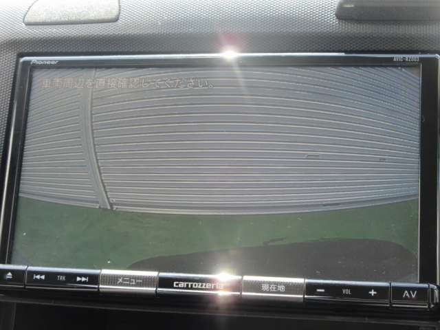 ���݂ł͕K���i�̃i�r����������Ă��܂��B�I�[�f�B�I��AM�EFM���W�I�ECD�EBluetooth�ESD�J�[�h�EAUX���g���܂��B���K�h���C�u�̋��������ł��I