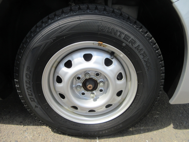 �X�^�b�h���X�^�C���𑕒�����Ă��܂��B�i�E�O�^�C���j