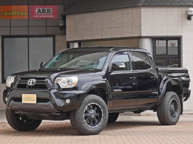 タコマ　４ＷＤ　ダブルキャブ　ＴＲＤスポーツ