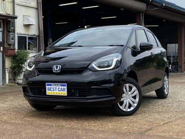 フィット　ｅ：ＨＥＶ　４ＷＤ　ベーシック