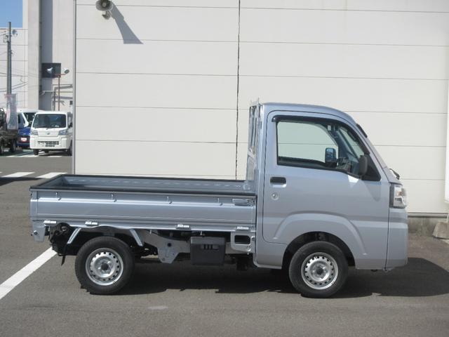 車両画像30