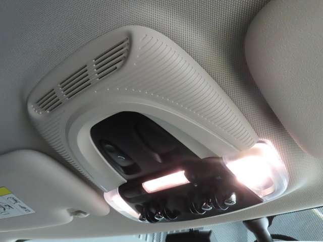 �����̃��C�g�̂n�m�C�n�e�e�𑀍�ł��܂�