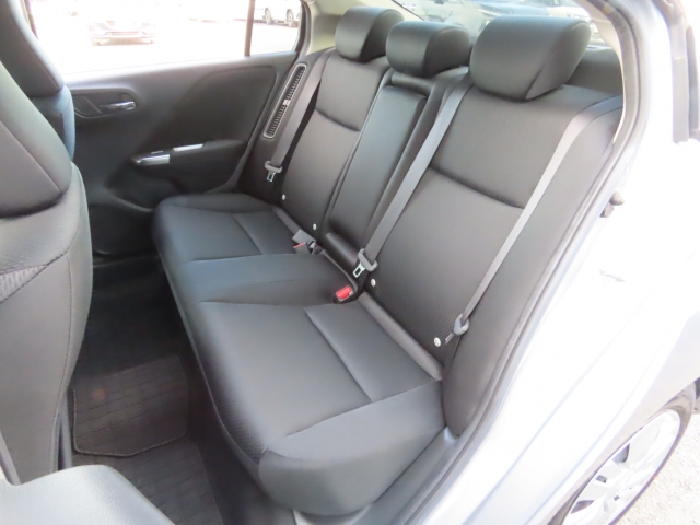 リヤシートも状態良好♪是非一度ご来店いただき、実際に座ってみてくださいね！
