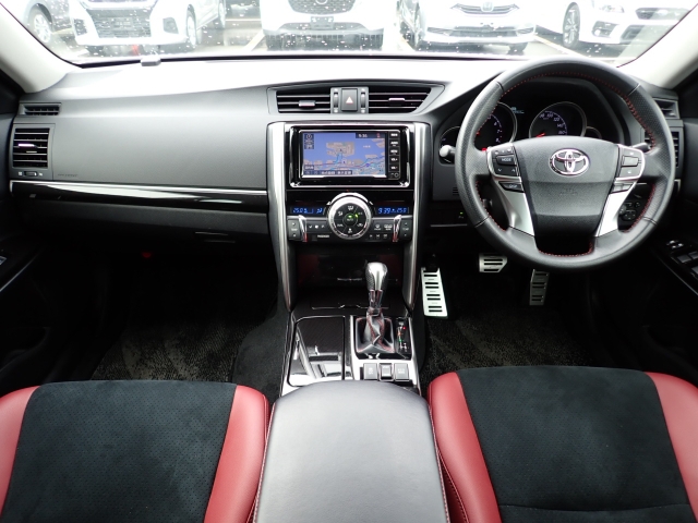 オリックス認定中古車は外部機関ＡＩＳの厳格な検査を全車実施し修復暦が無く状態の良い車両を厳選しておりますので安心してお買い求め頂けます！　保証も充実で安心！