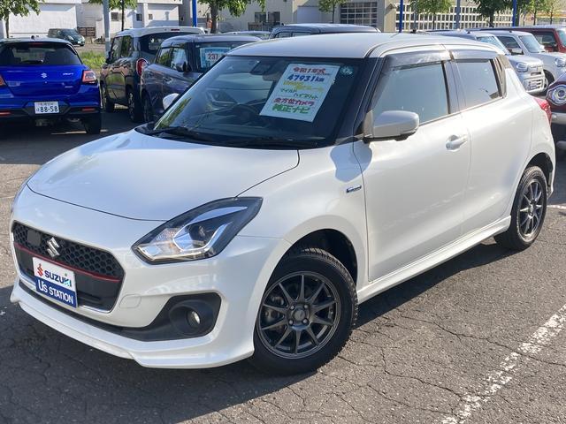 スイフト　４ＷＤ　ＨＹＢＲＩＤ　ＲＳ　４ＷＤ