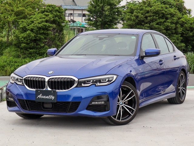３シリーズ　セダン　３２０ｉ　Ｍスポーツ