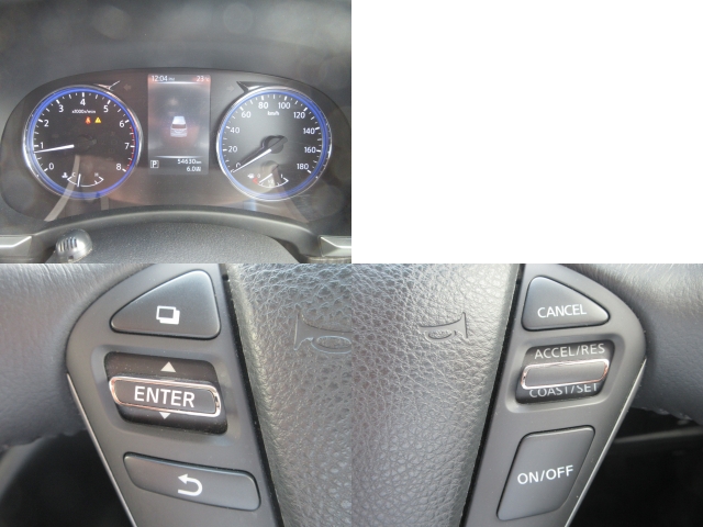 �V���v���Ō��₷���f�U�C���̃��[�^�[�p�l���ł��B�Ԃ̏�񂪕\�������厖�ȏꏊ�����炱�����₷������؂ł��ˁB�@�X�e�A�����O�E���ɂ́A�N���[�Y�R���g���[���V�X�e������������Ă���܂��B���x��ݒ肷���