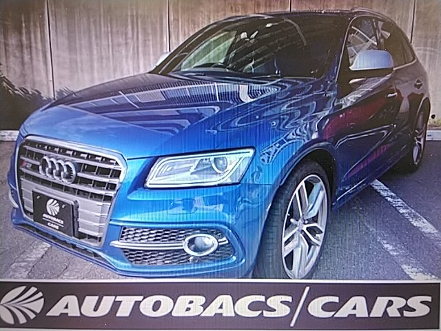 ＳＱ５　３０００　右ハンドル　５ドア　８ＦＡＴ　