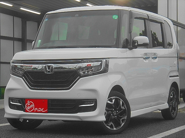 Ｎ　ＢＯＸ　カスタム　４ＷＤ　Ｇ　Ｌターボ　ホンダセンシング