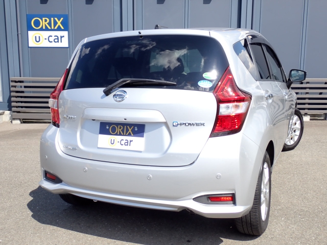 �����r���[�̉摜�ɂȂ�܂��B�I���b�N�X�F�蒆�ÎԂɂ́A���w��������S���Ă���肢���������߂ɁA�Ǝ��̢�I���b�N�X�F�蒆�Îԕۏأ�����t�����Ă��܂��B