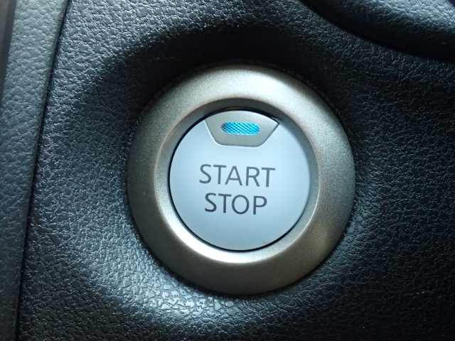 �v�b�V���X�^�[�g�ŃG���W���n����