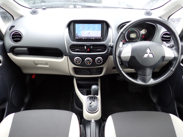 オリックス認定中古車は外部機関ＡＩＳの厳格な検査を全車実施し修復暦が無く状態の良い車両を厳選しておりますので安心してお買い求め頂けます！　保証も充実で安心！