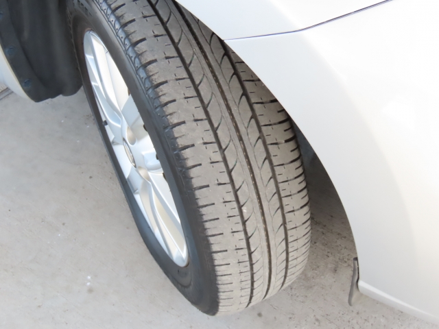 タイヤもしっかり残っています