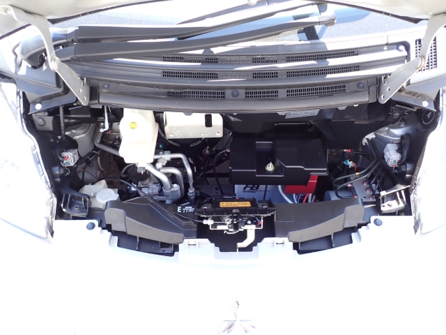 機関機構系も良好です。納車前に点検整備も行います。エンジンオイル・オイルフィルター・エアコンフィルター・ワイパーゴムは必ず交換致します。