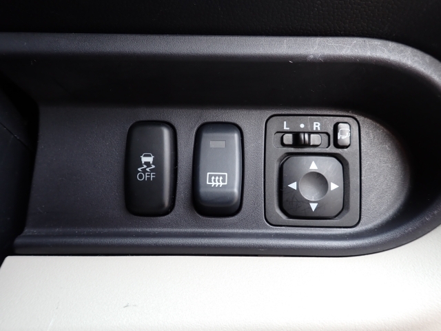 電動格納ドアミラー仕様