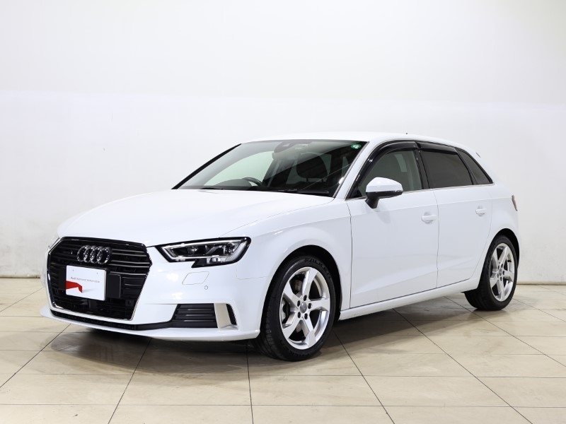 Ａ３　スポーツバック　４０　ＴＦＳＩ　クワトロ　スポーツ