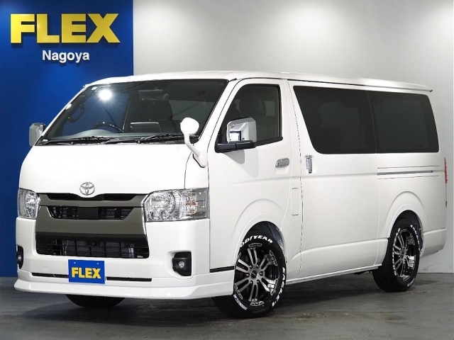 ハイエースバン　２ＷＤ　５Ｄ２．８ＤＴスーパーＧＬダークプライム