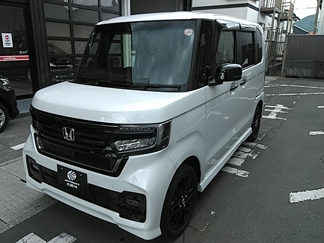 Ｎ　ＢＯＸ　カスタム　４ＷＤ　カスタム　Ｌ・ターボ　ＳＴＹＬＥ＋　ＢＬ