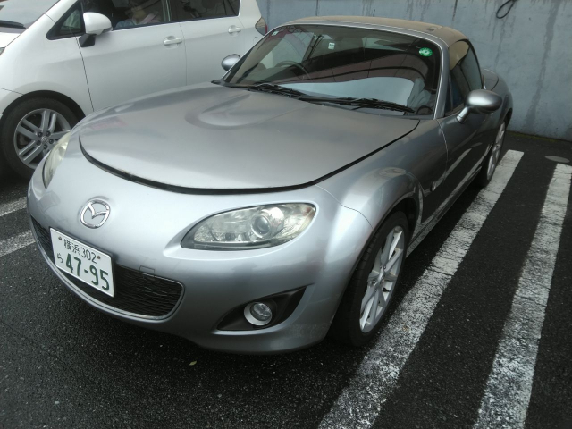 ロードスター　２０００　ＲＳ　ＲＨＴ　２ドア　６ＦＭＴ