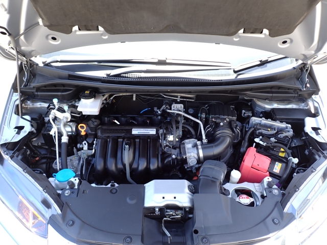 �G���W�����[�������ꂢ�ł���B�@�֋@�\�n���ǍD�ł��B�[�ԑO�ɓ_���������s���܂��B�G���W���I�C���E�I�C���t�B���^�[�E�G�A�R���t�B���^�[�E���C�p�[�S���͕K�������v���܂��B