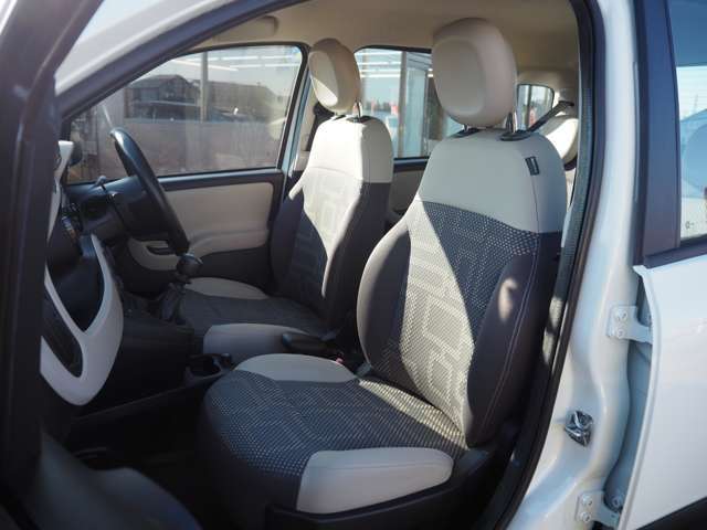 �V�[�g�Ƀ_���[�W��򉻂͏��Ȃ��A�ǍD�ȃR