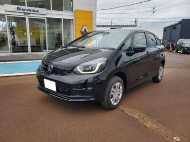 フィット　ｅ：ＨＥＶ　４ＷＤ　ベーシック
