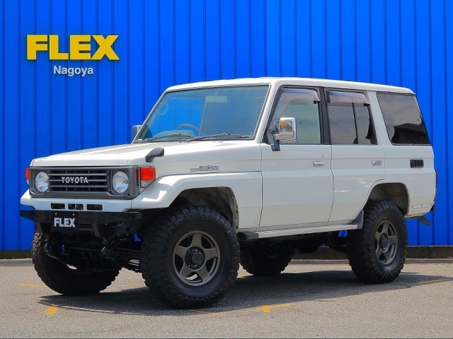 ランドクルーザー７０　７０　５ドア４．２ディーゼル　ＬＸ