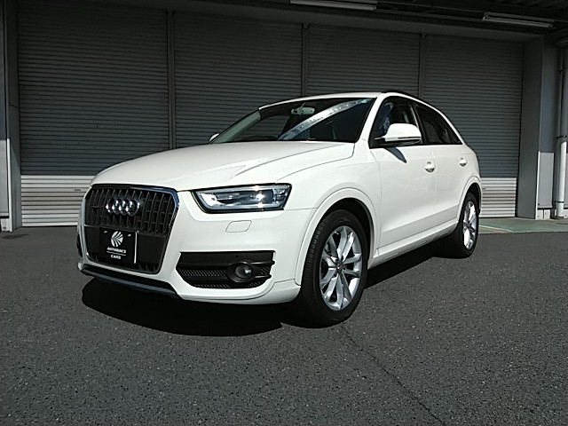 Ｑ３　２０００　２．０　ＴＦＳＩ　クワトロ　２