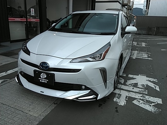 トヨタ プリウス 2015年モデル A ツーリングセレクション 4WDの