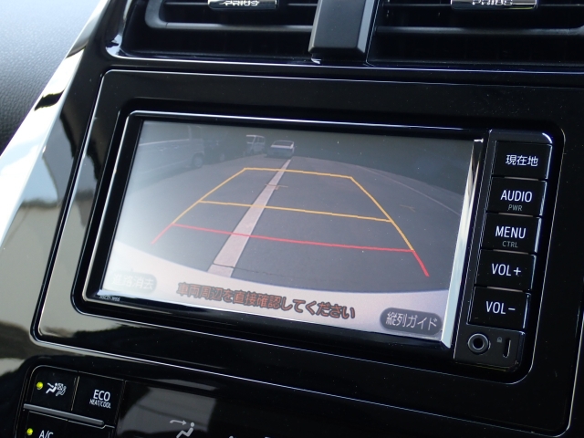 �o�b�N�J���������ڂ��Ă���܂��B